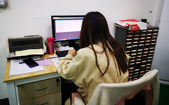 企业怎么选择适合自己的MES系统